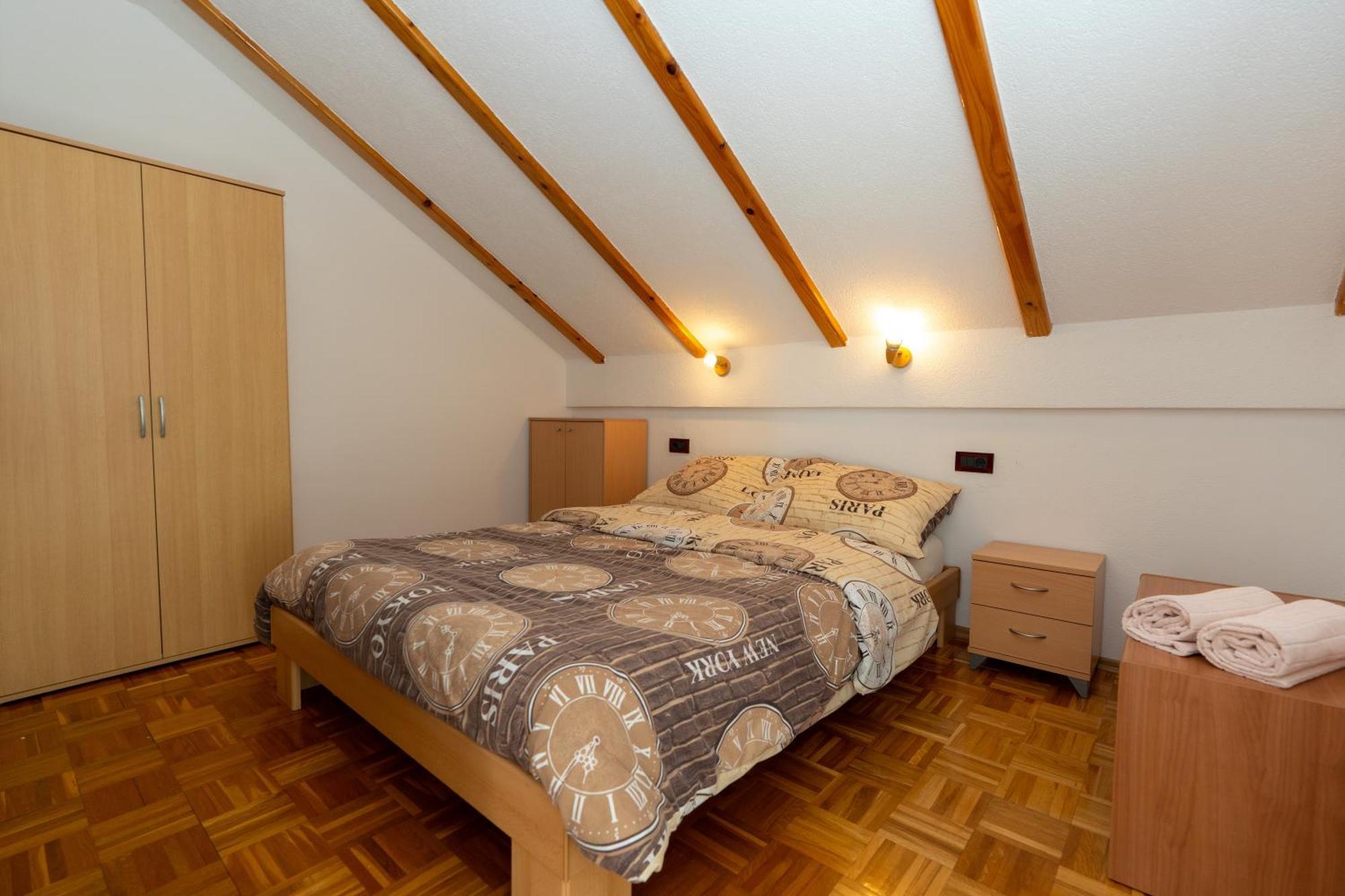 Apartman Miramare Оточац Екстер'єр фото