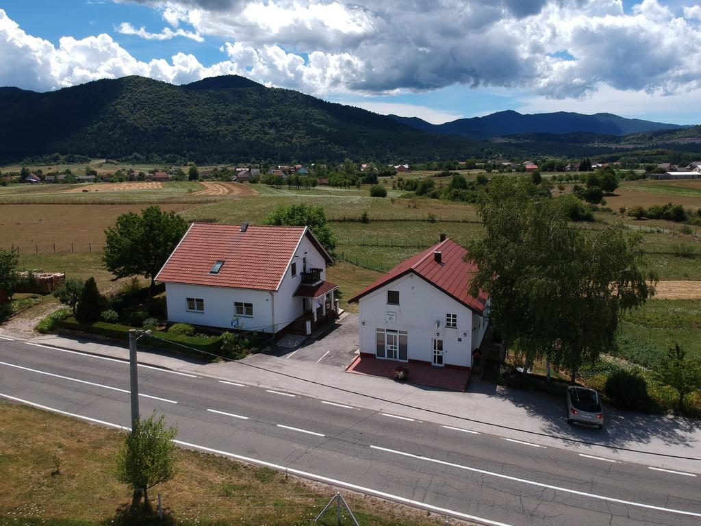 Apartman Miramare Оточац Екстер'єр фото